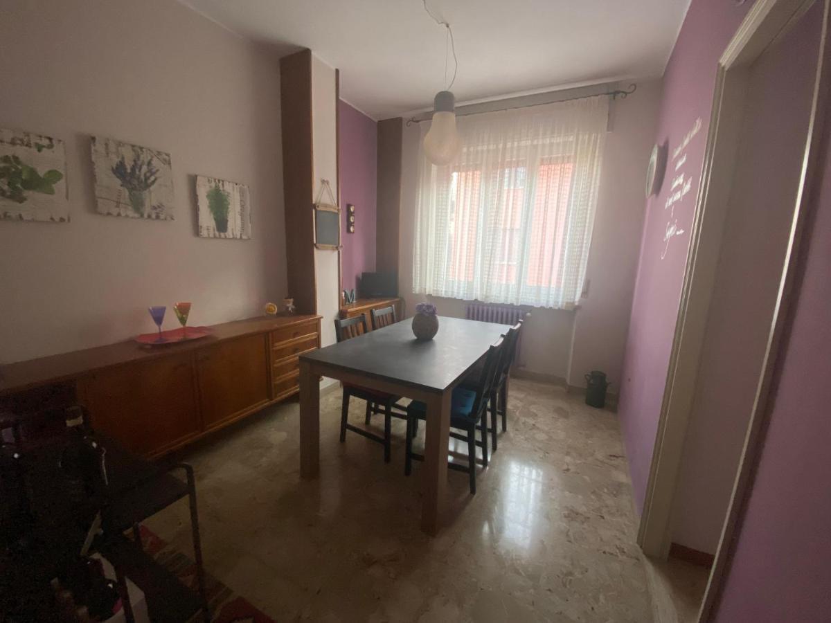 La Casa Di Marta Apartment Валеджо сул Минчио Екстериор снимка