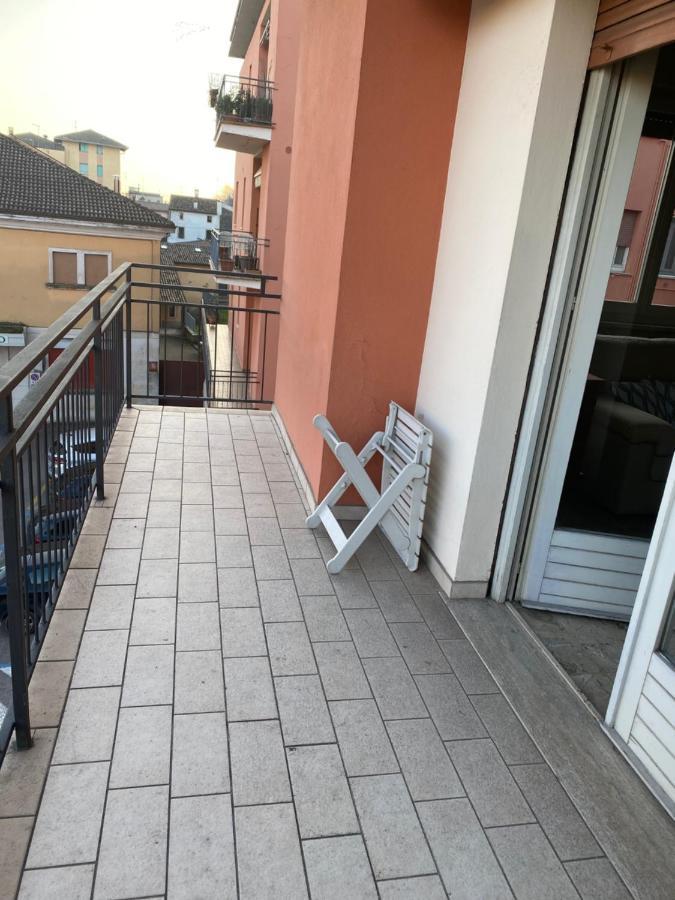 La Casa Di Marta Apartment Валеджо сул Минчио Екстериор снимка